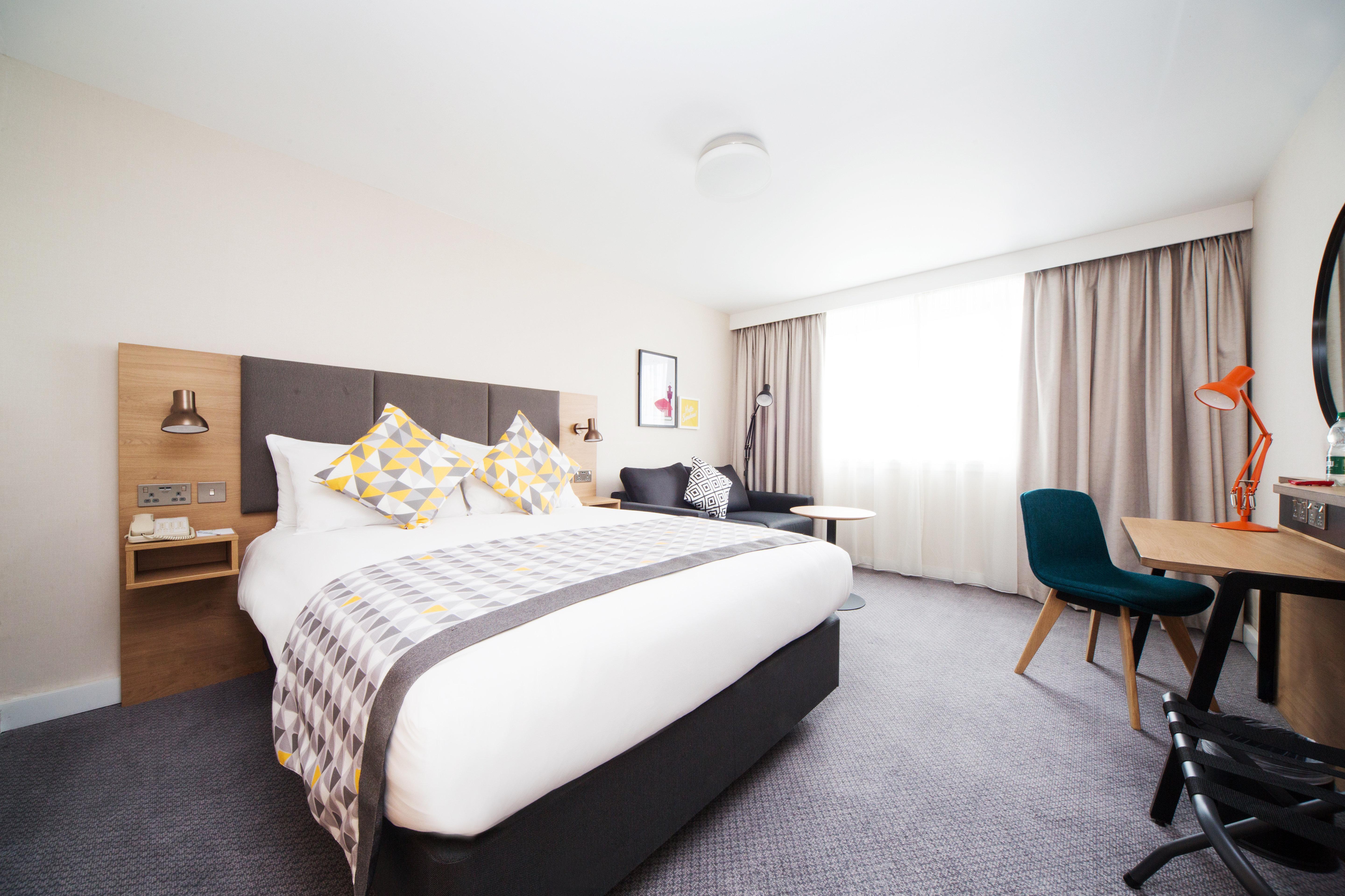 Holiday Inn London - Gatwick Airport By Ihg Horley  Esterno foto