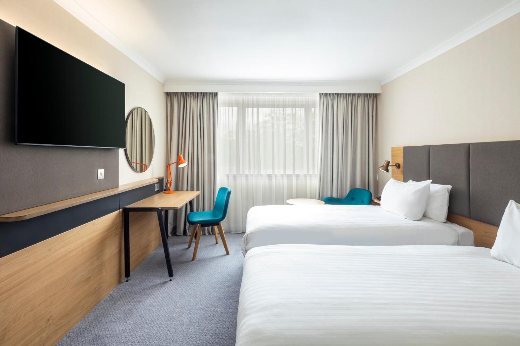 Holiday Inn London - Gatwick Airport By Ihg Horley  Esterno foto