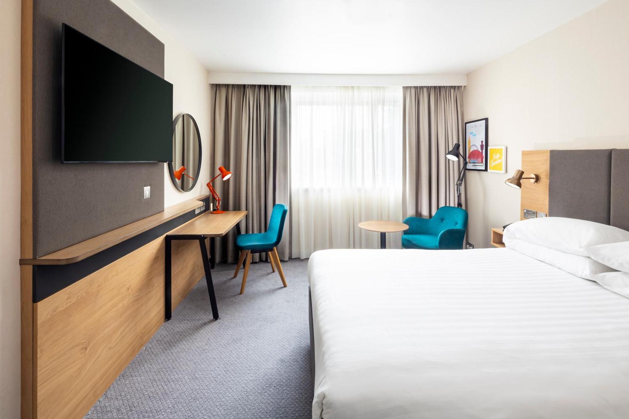 Holiday Inn London - Gatwick Airport By Ihg Horley  Esterno foto