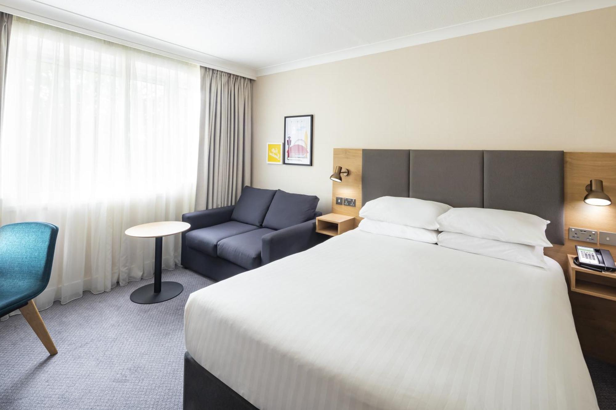 Holiday Inn London - Gatwick Airport By Ihg Horley  Esterno foto