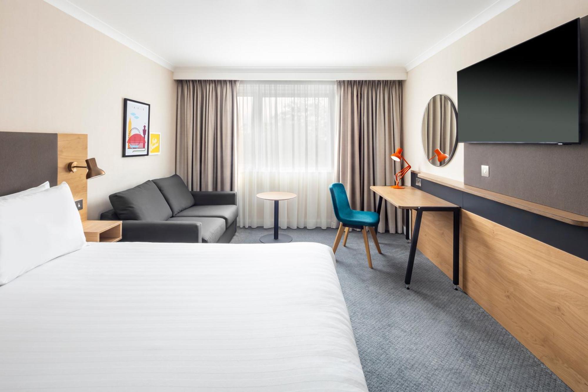 Holiday Inn London - Gatwick Airport By Ihg Horley  Esterno foto