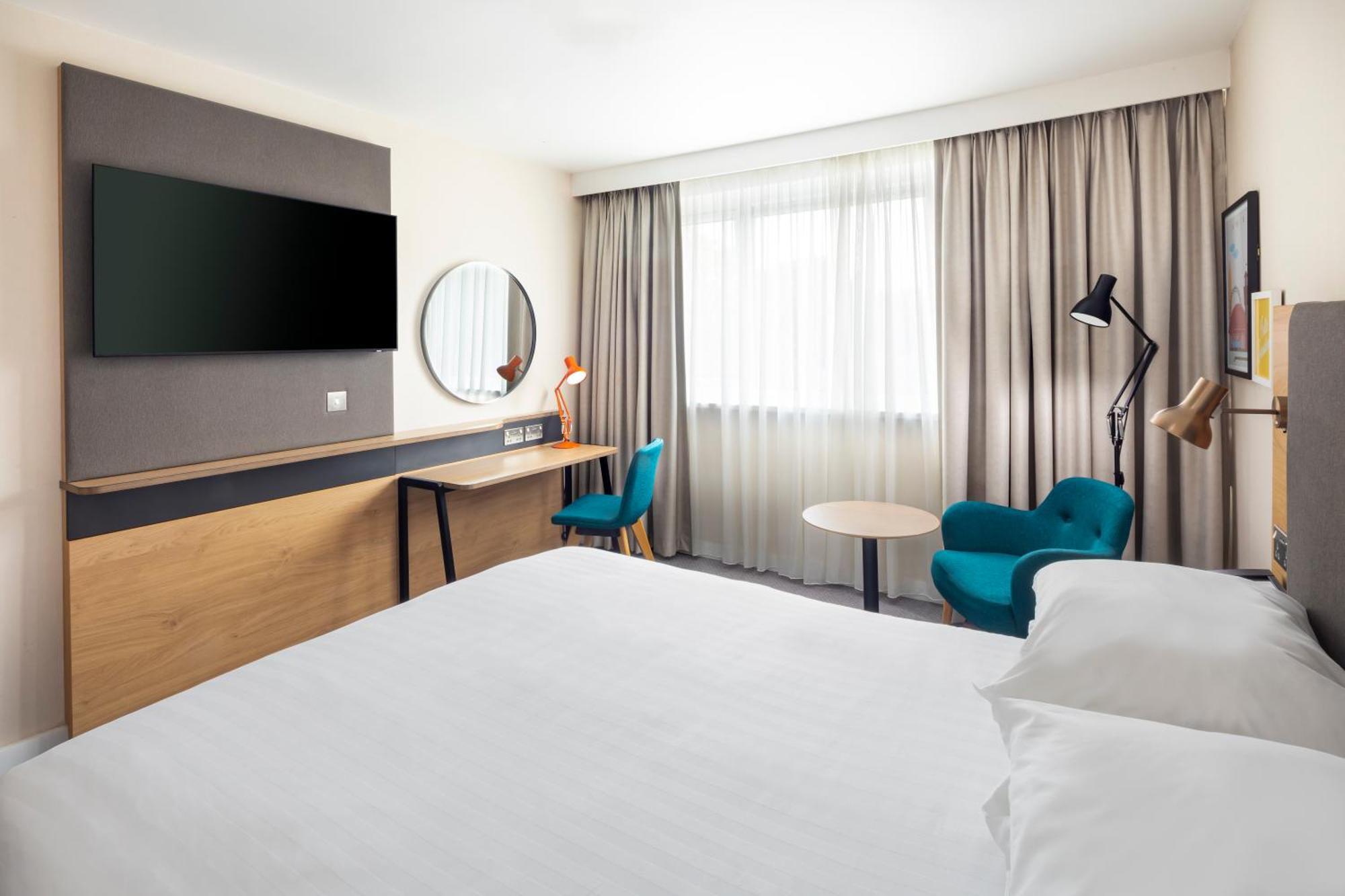 Holiday Inn London - Gatwick Airport By Ihg Horley  Esterno foto