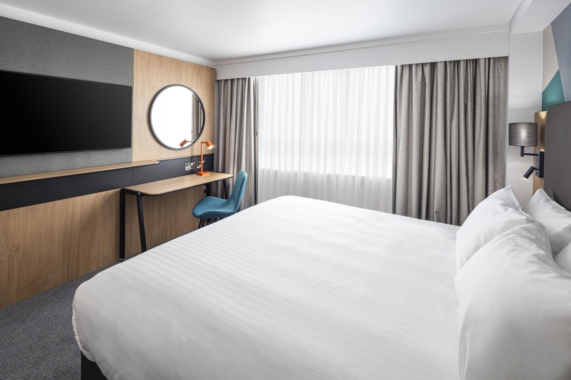 Holiday Inn London - Gatwick Airport By Ihg Horley  Esterno foto