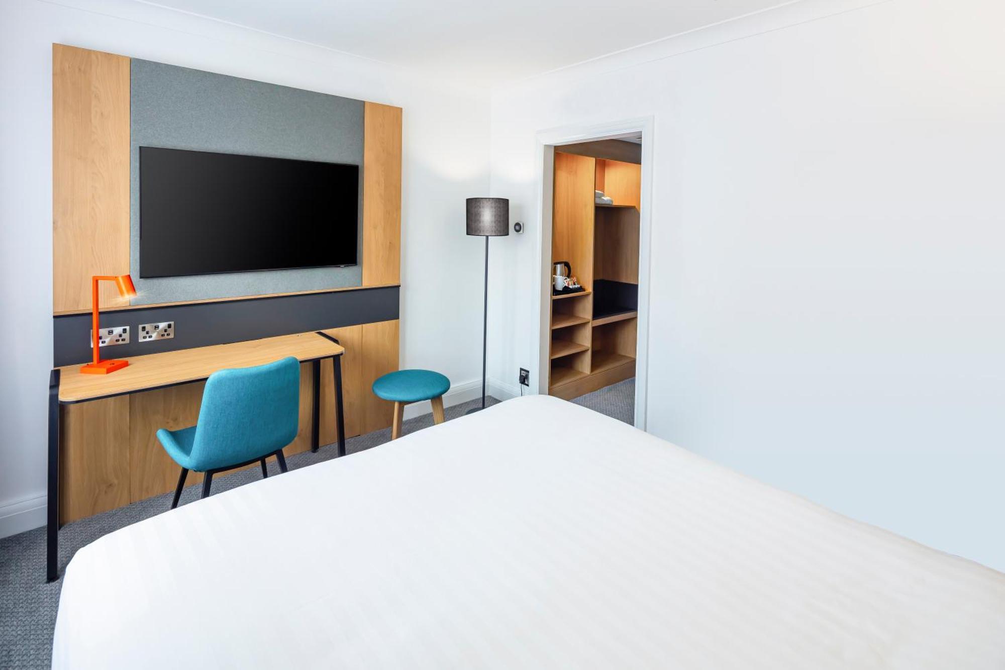 Holiday Inn London - Gatwick Airport By Ihg Horley  Esterno foto