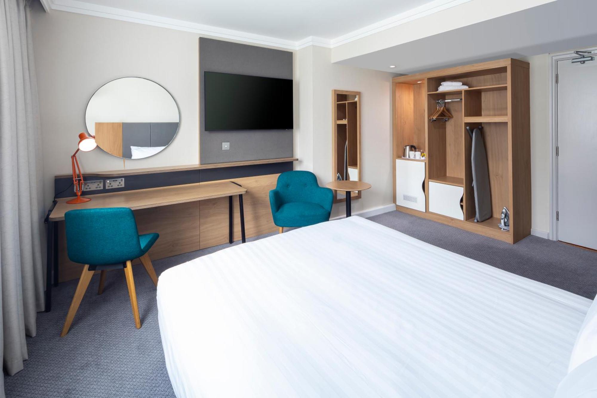 Holiday Inn London - Gatwick Airport By Ihg Horley  Esterno foto