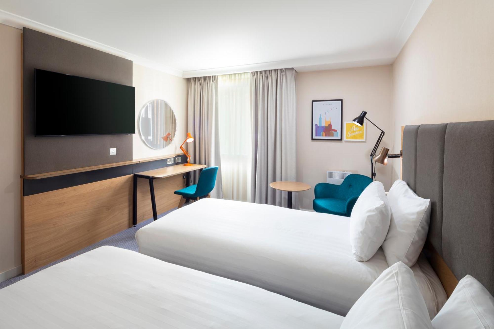 Holiday Inn London - Gatwick Airport By Ihg Horley  Esterno foto